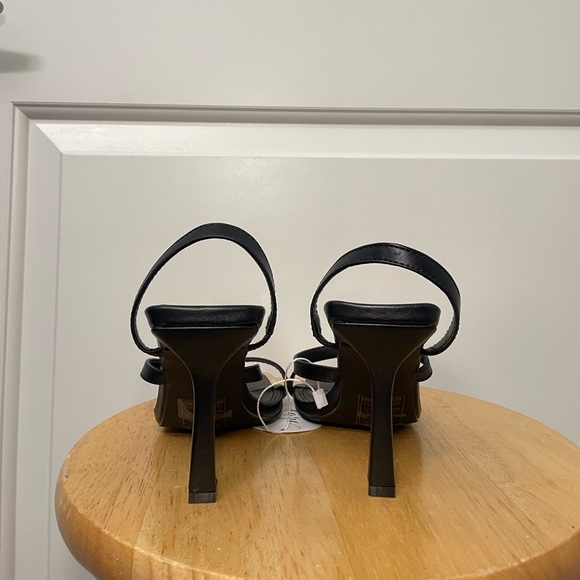 Qupid Black Kitten Heel - Picture 5 of 6